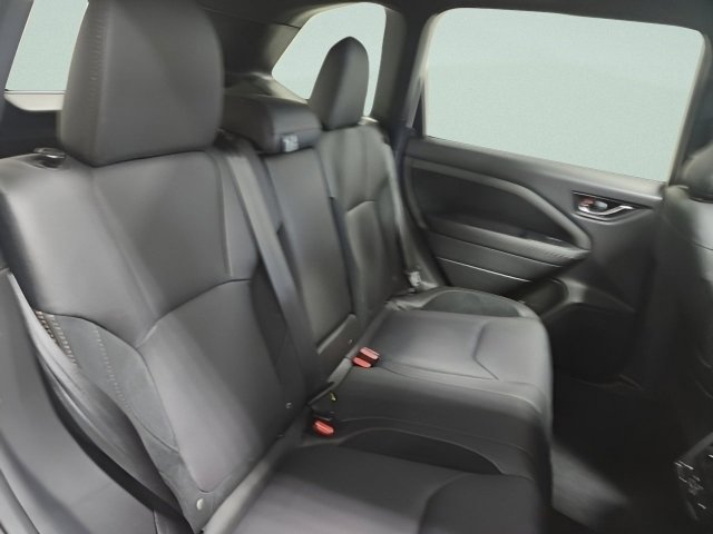 Used 2025 Subaru Forester Touring w/ Popular Package - Touring AWD/4WD image 19