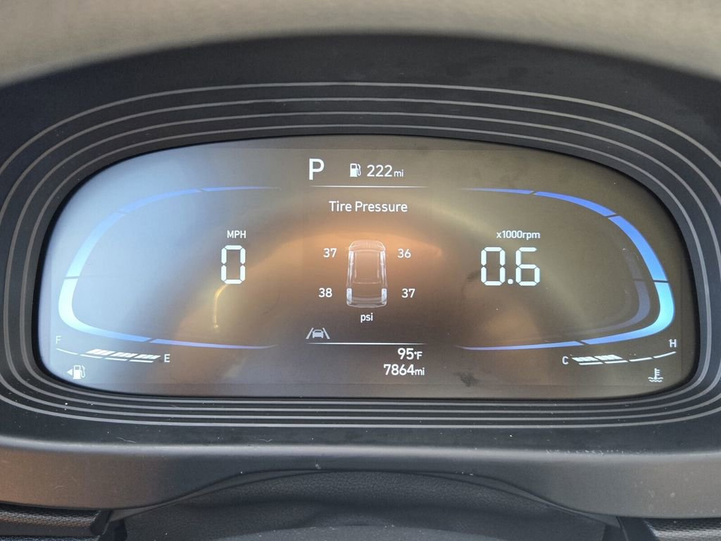 Certified 2025 Hyundai Venue SE FWD image 24