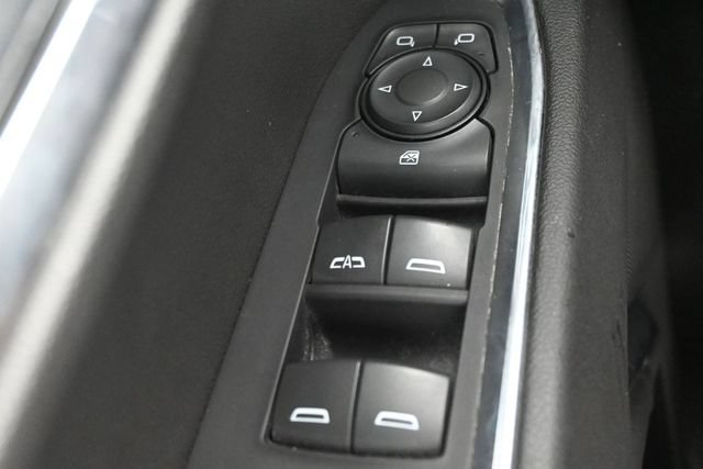 Used 2023 Chevrolet Silverado 1500 LT AWD/4WD image 16