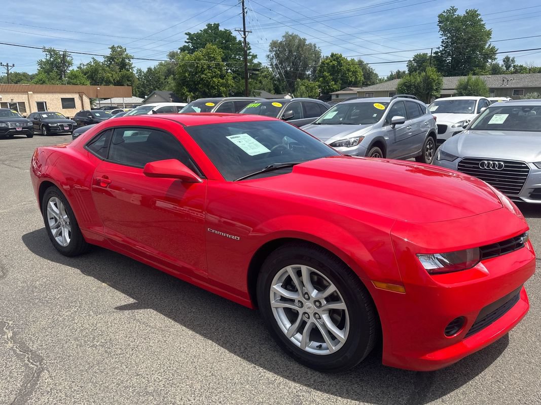 Used 2015 Chevrolet Camaro LS RWD image 6