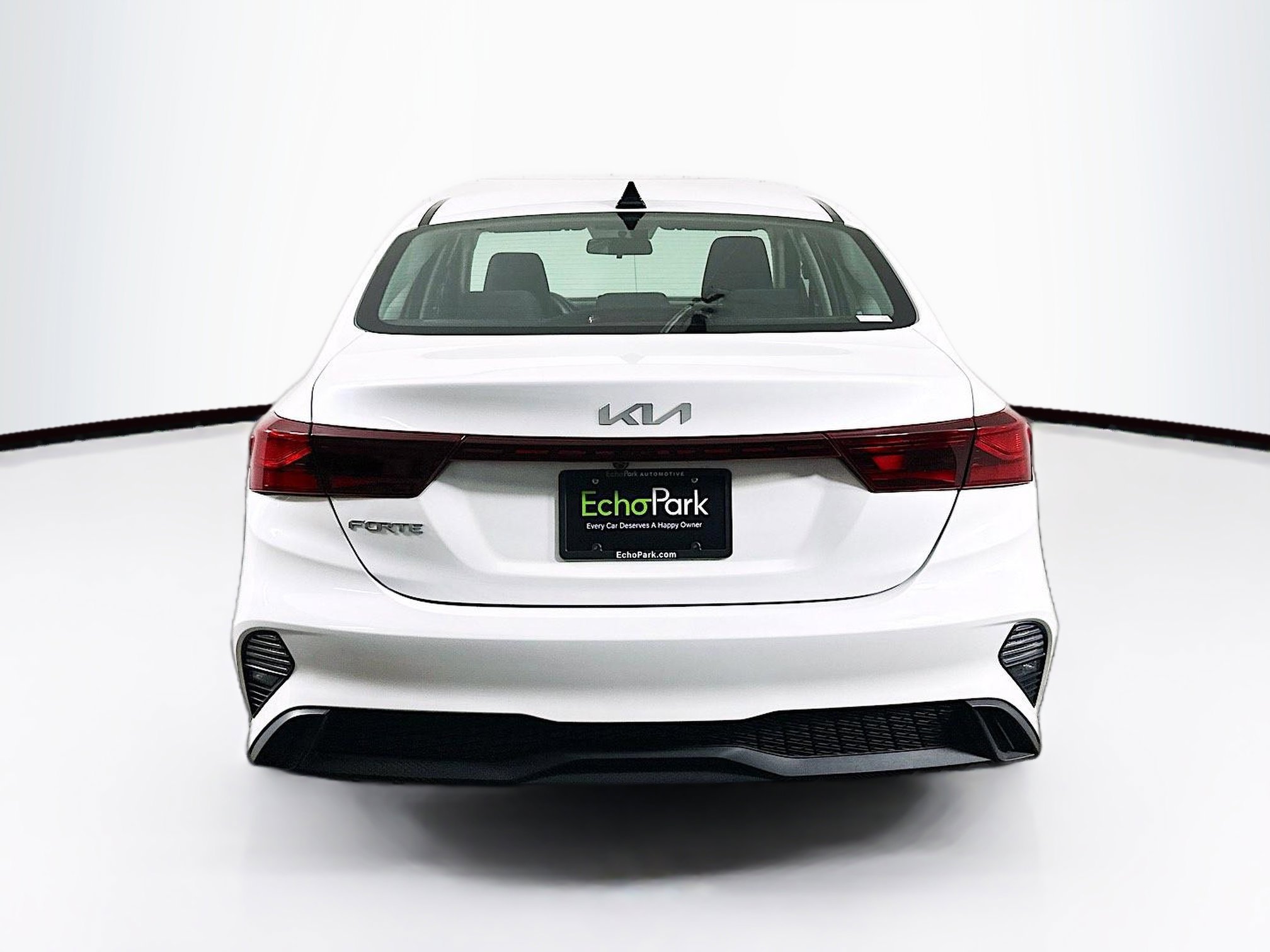 Used 2024 Kia Forte LXS image 7