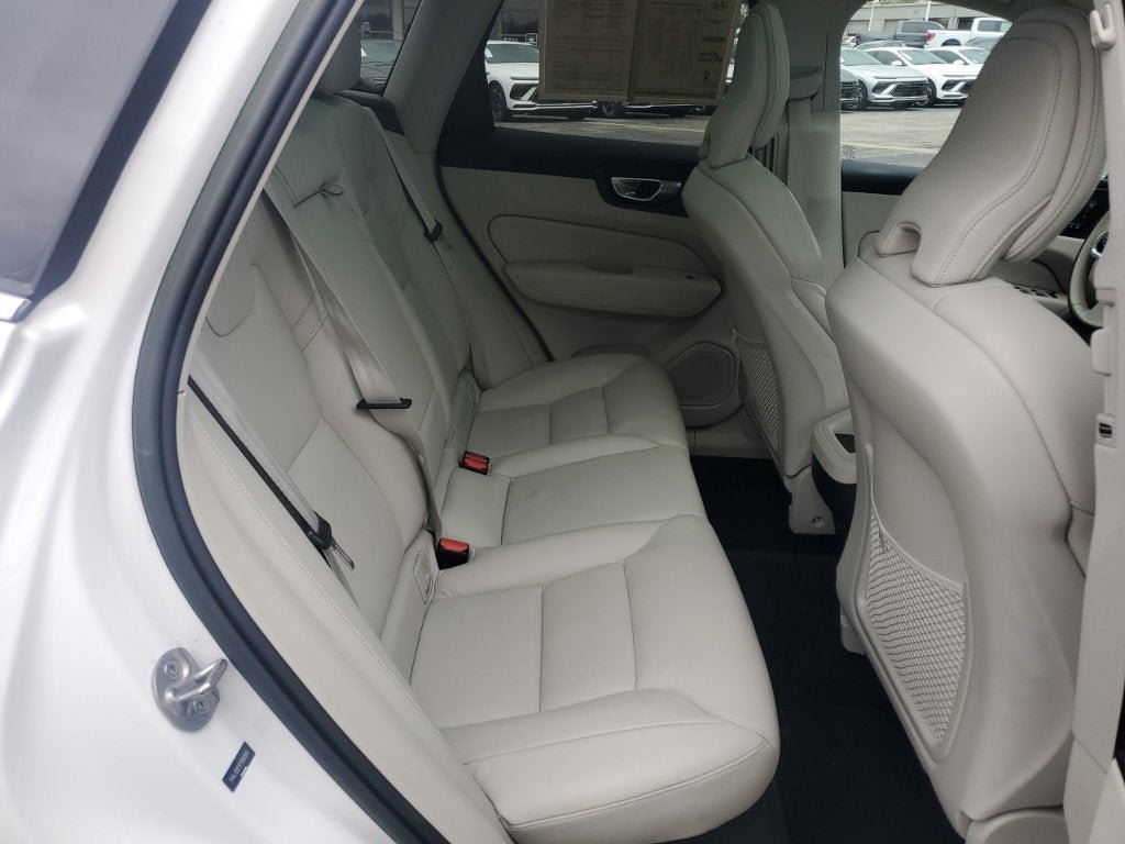 Used 2023 Volvo XC60 B5 Plus FWD image 50