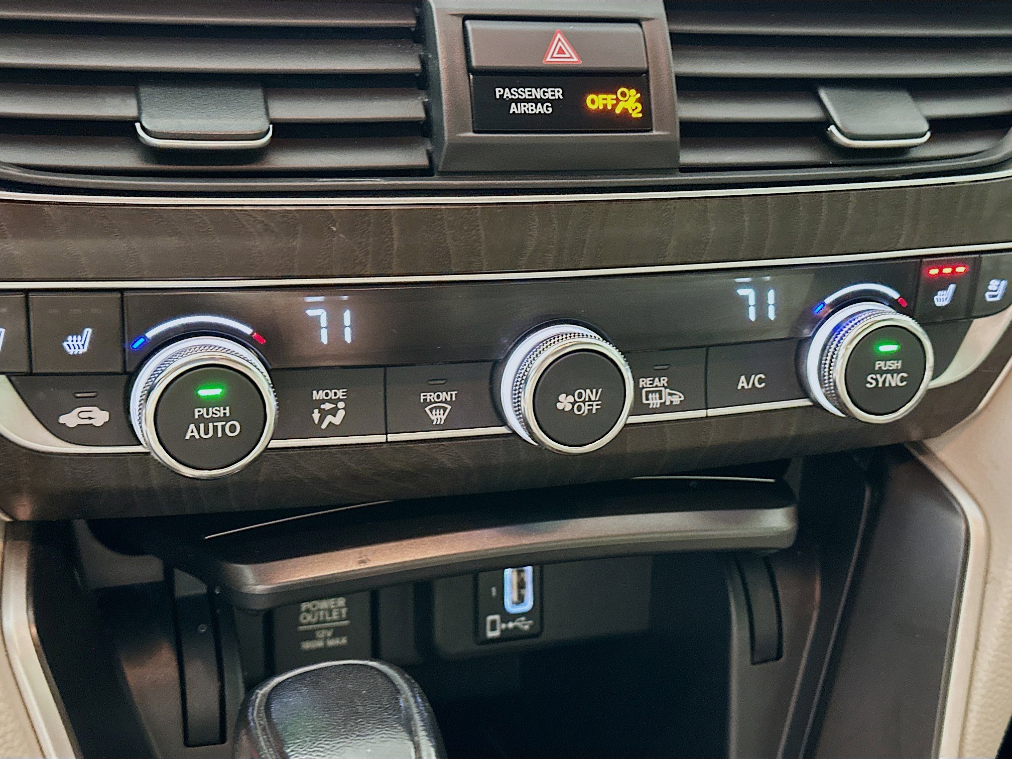 Used 2018 Honda Accord Touring image 23