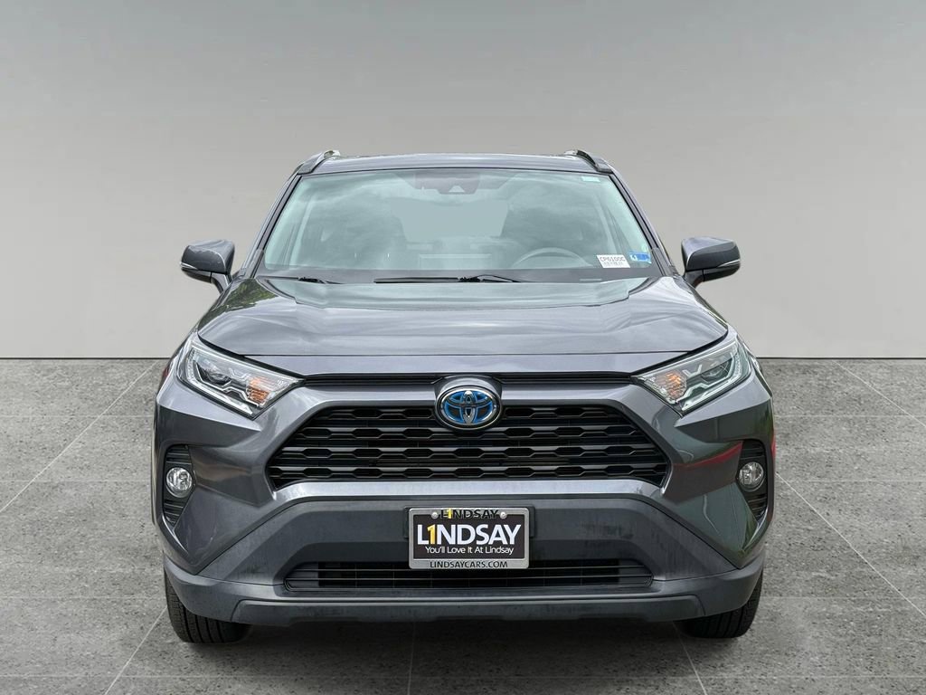 Used 2020 Toyota RAV4 XLE w/ Convenience Package AWD/4WD image 8