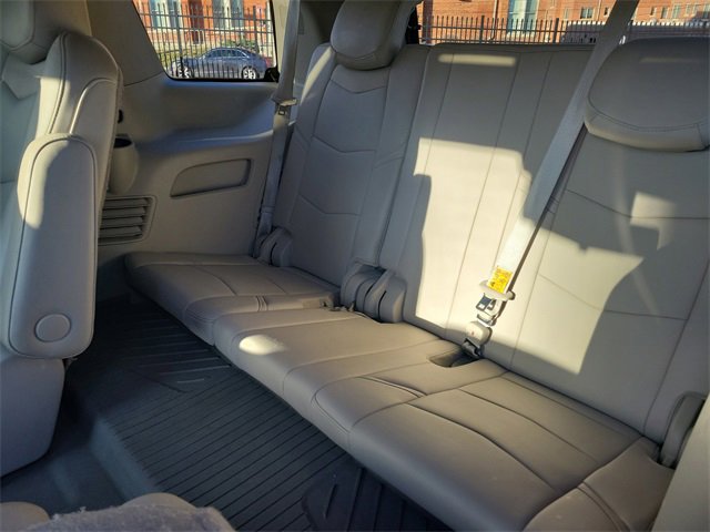 Used 2020 Cadillac Escalade Luxury w/ Escalade Sport Edition image 30