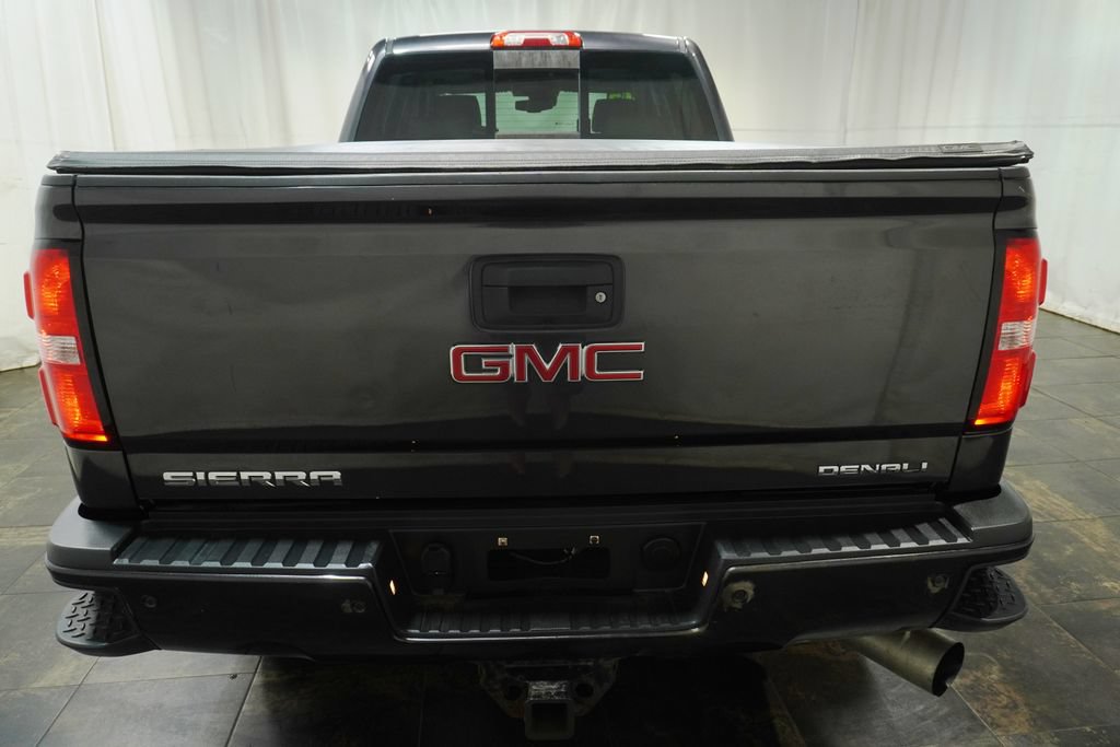 Used 2015 GMC Sierra 2500 Denali w/ Duramax Plus Package AWD/4WD image 5