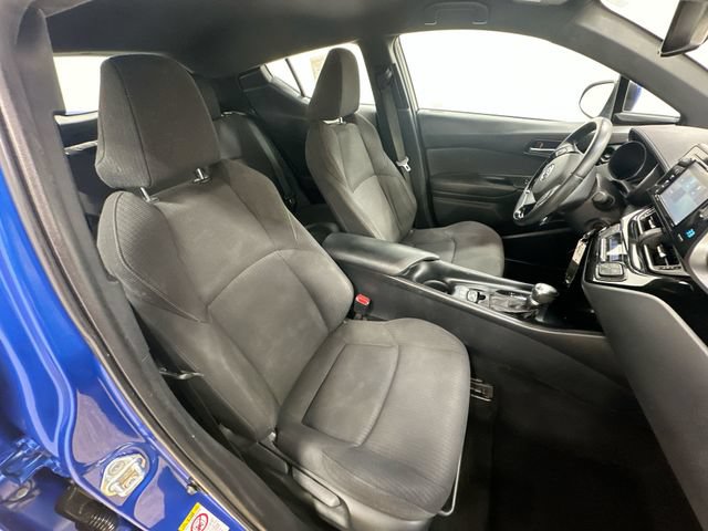 Used 2018 Toyota C-HR XLE FWD image 25