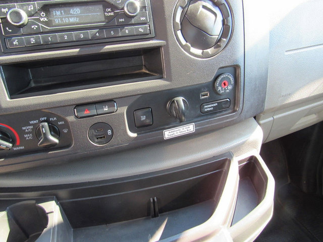 Used 2022 Ford E-350 and Econoline 350 Super Duty image 31