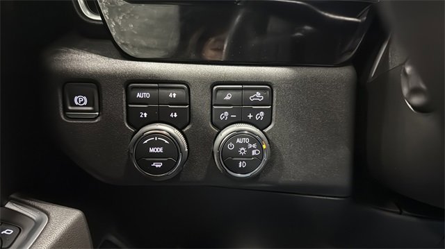 Used 2022 Chevrolet Silverado 1500 LTZ image 21