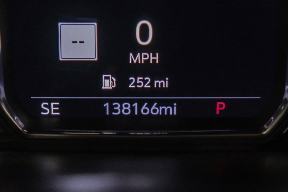 Used 2020 GMC Sierra 2500 AT4 w/ AT4 Premium Package image 21