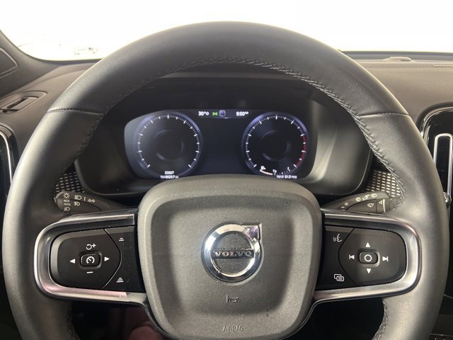 Used 2022 Volvo XC40 T5 R-Design w/ Advanced Package image 22