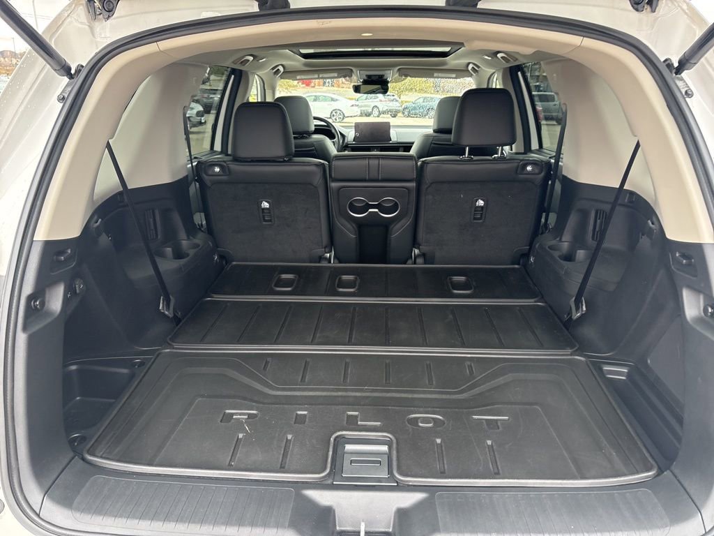 Certified 2025 Honda Pilot Elite image 46