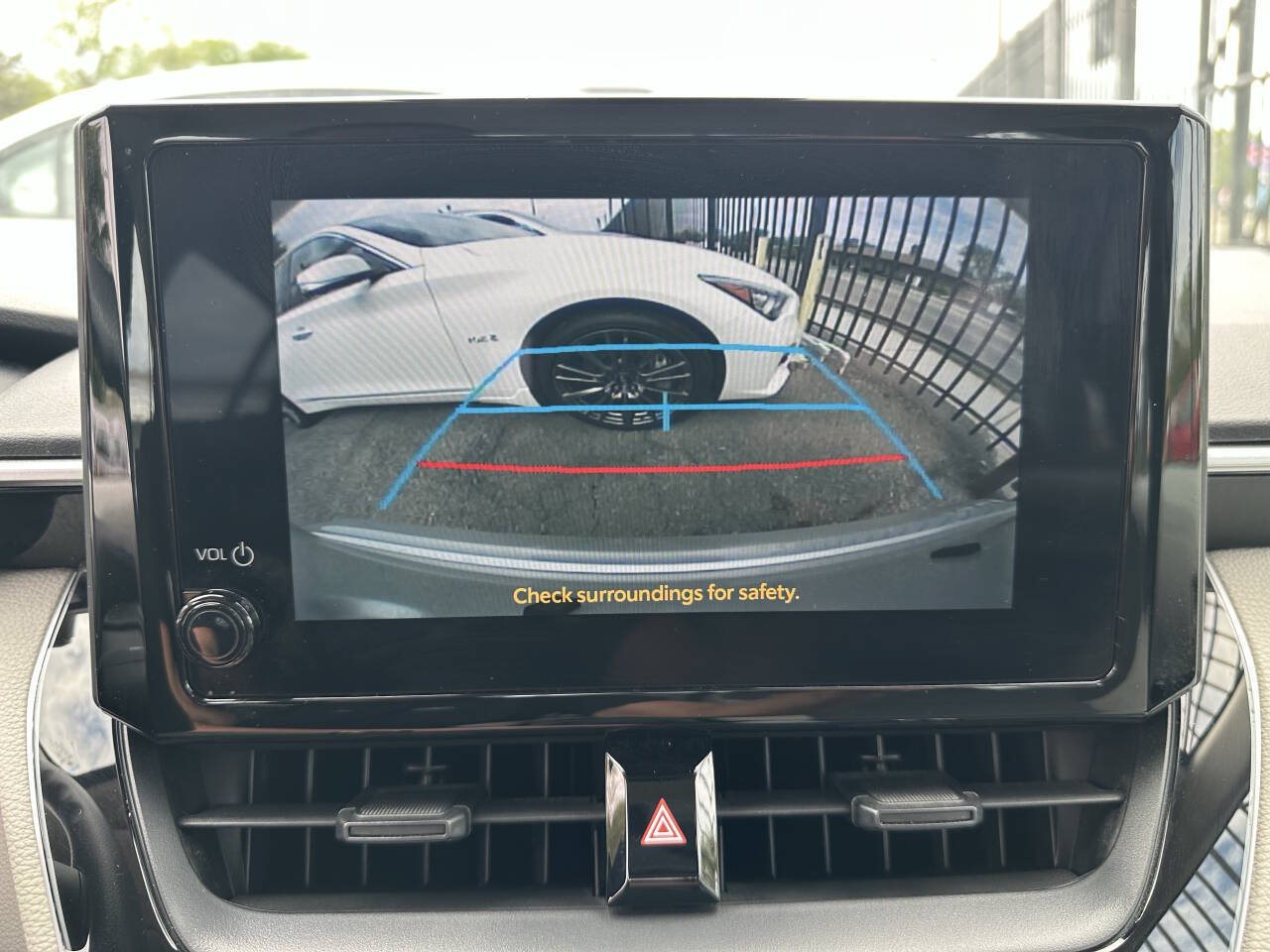 Used 2023 Toyota Corolla LE w/ Carpet Mat Package (TMS) FWD image 18