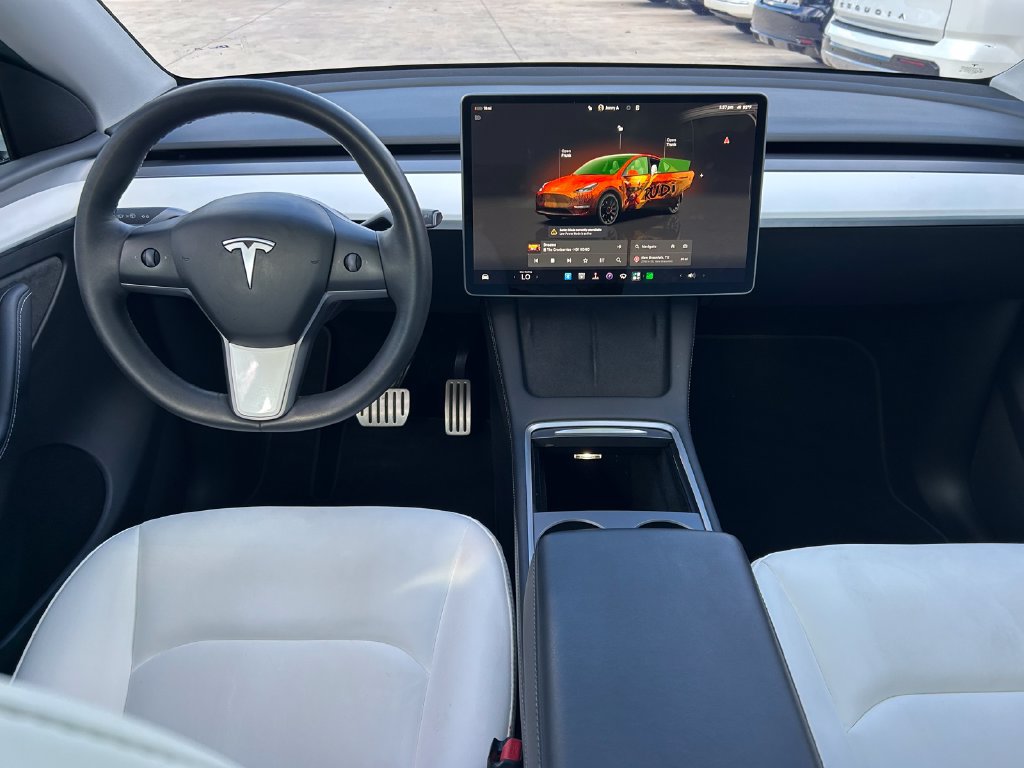 Used 2023 Tesla Model Y Long Range AWD/4WD image 16