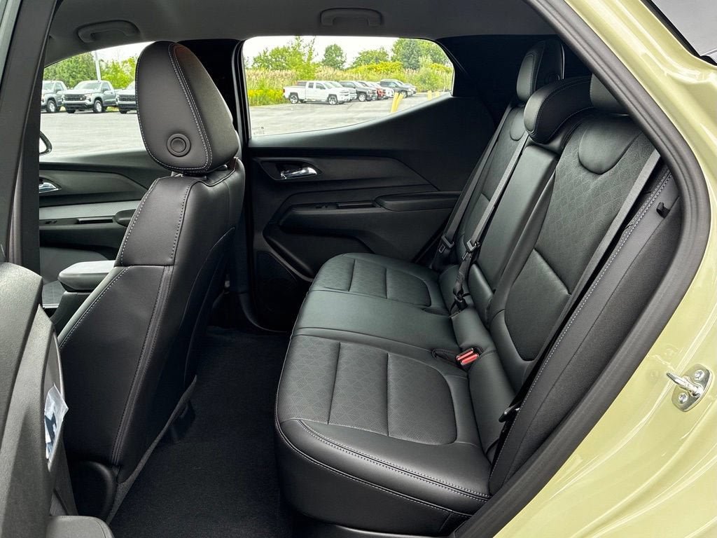 New 2027 Chevrolet Bolt LT w/ Comfort Package FWD image 25