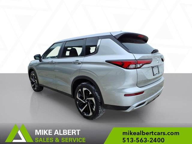 Used 2024 Mitsubishi Outlander SE image 5