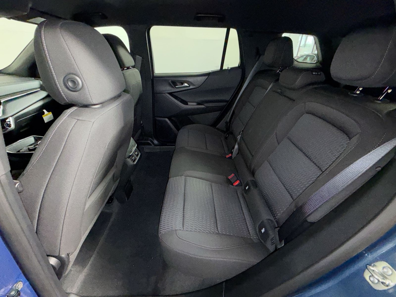 New 2027 Chevrolet Equinox LT FWD image 24