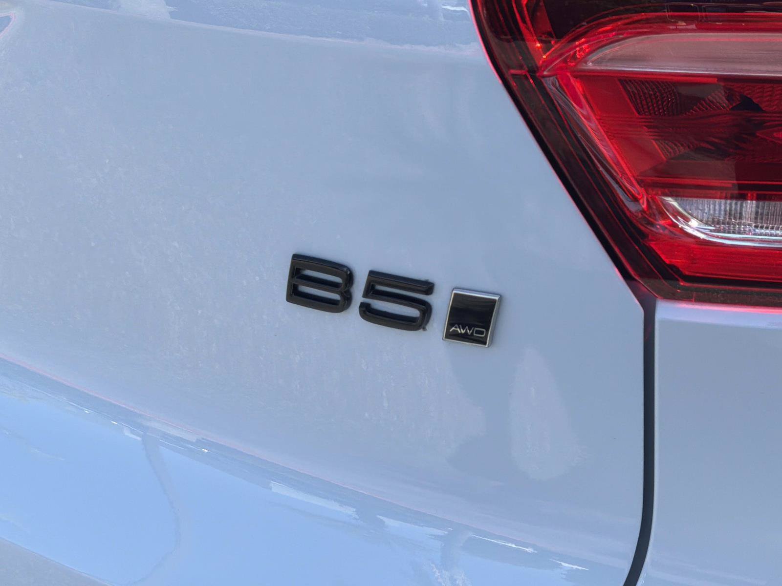 New 2026 Volvo XC40 B5 Plus w/ Protection Package Premier AWD/4WD image 28