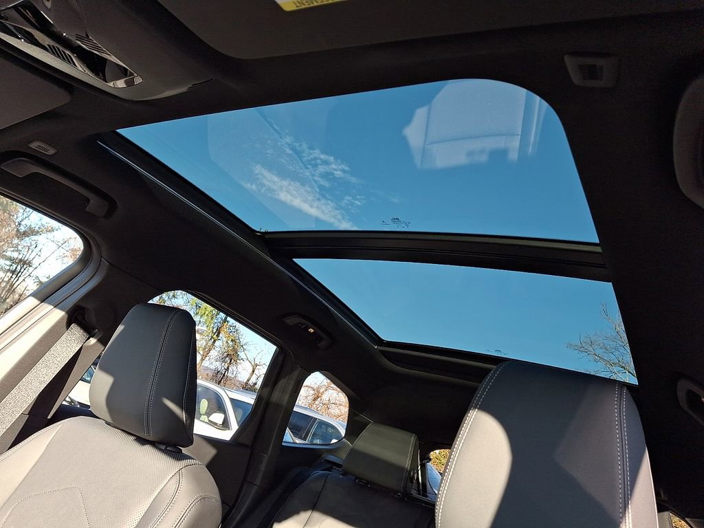 Certified 2023 BMW X1 xDrive28i w/ Convenience Package image 9