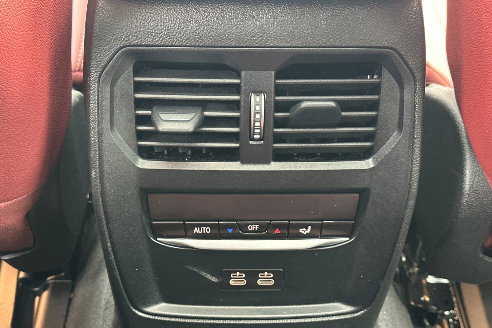 Used 2023 BMW i4 eDrive40 w/ M Sport Package image 16