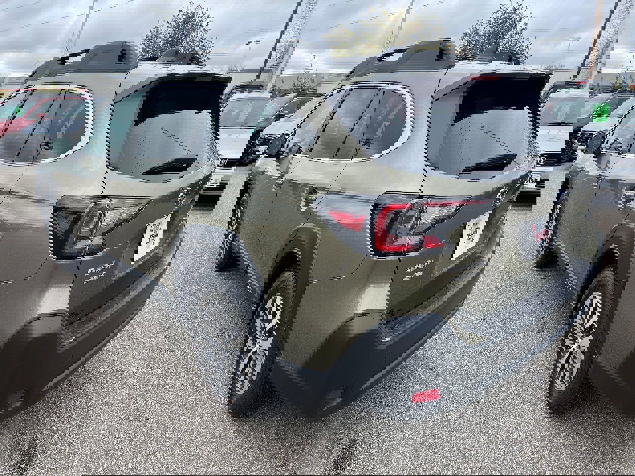 Certified 2025 Subaru Outback Premium w/ Popular Package #1A image 5