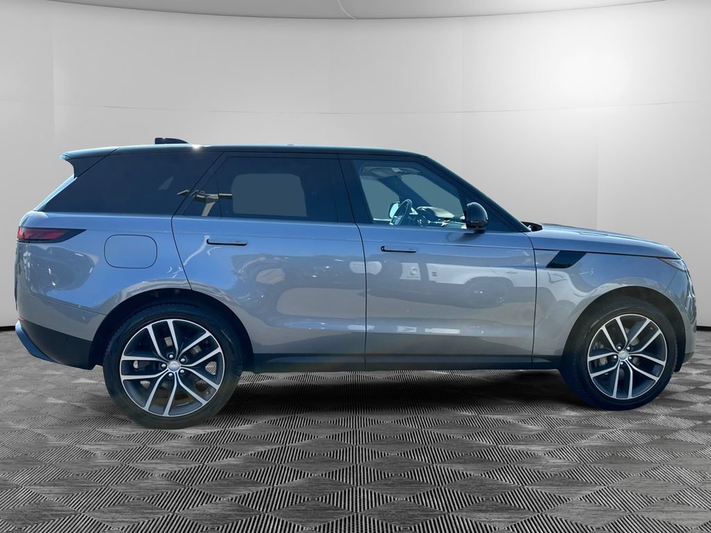 Used 2023 Land Rover Range Rover Sport SE AWD/4WD image 6