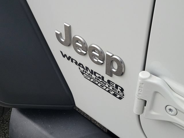 Used 2018 Jeep Wrangler Unlimited Sport AWD/4WD image 7