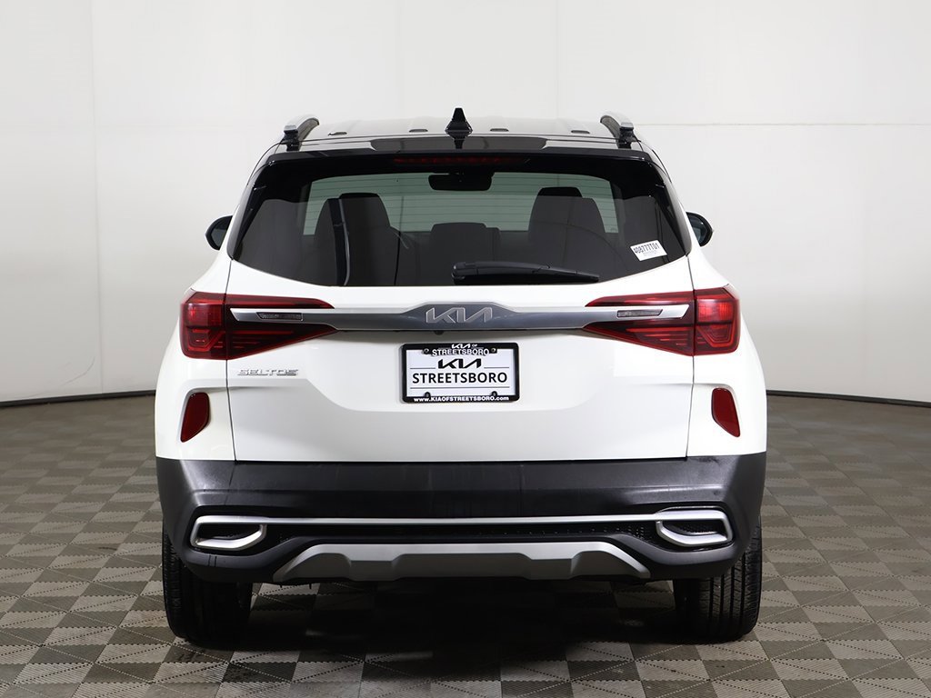 Used 2023 Kia Seltos S w/ Navigation Package image 12