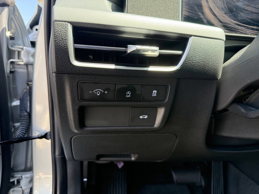 Certified 2025 Hyundai Sonata SE FWD image 12