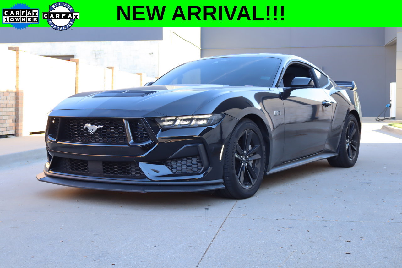 Used 2026 Ford Mustang GT RWD image 1