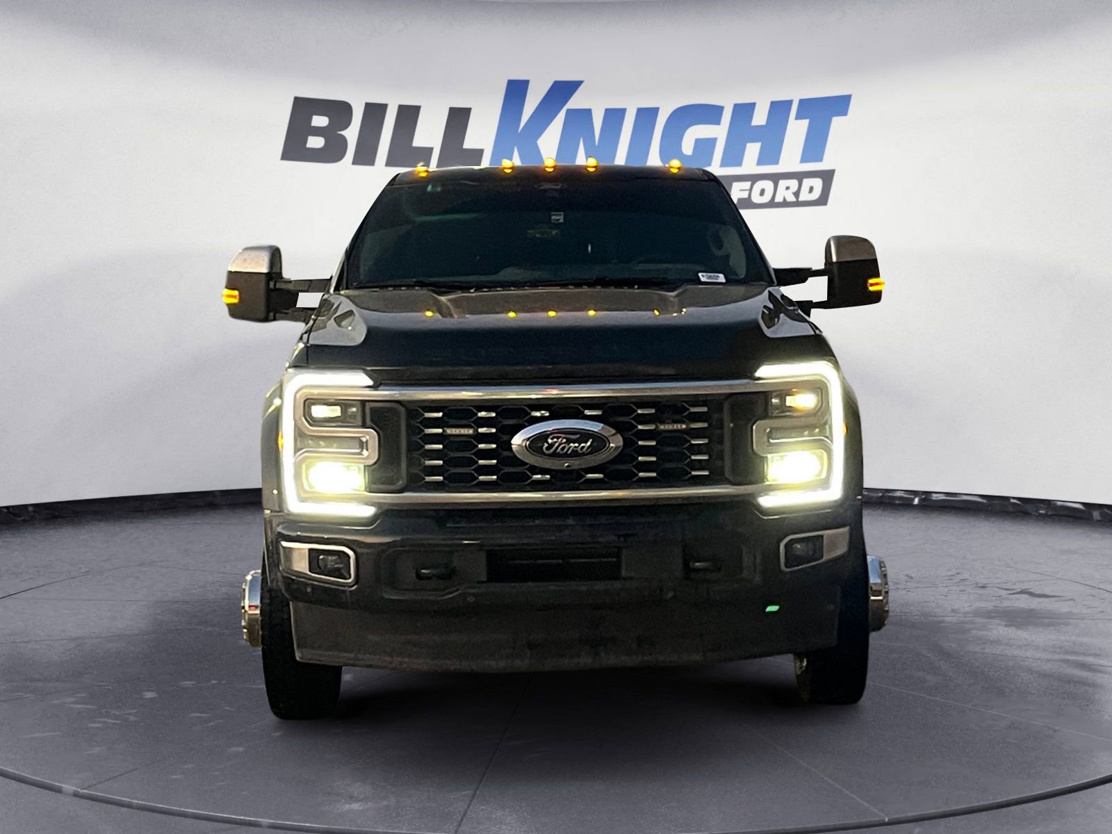 Used 2025 Ford F450 Platinum w/ Platinum Plus Package image 8