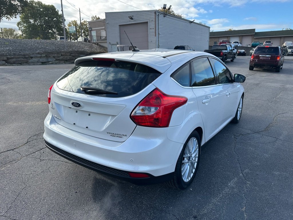 Used 2014 Ford Focus Titanium FWD image 6