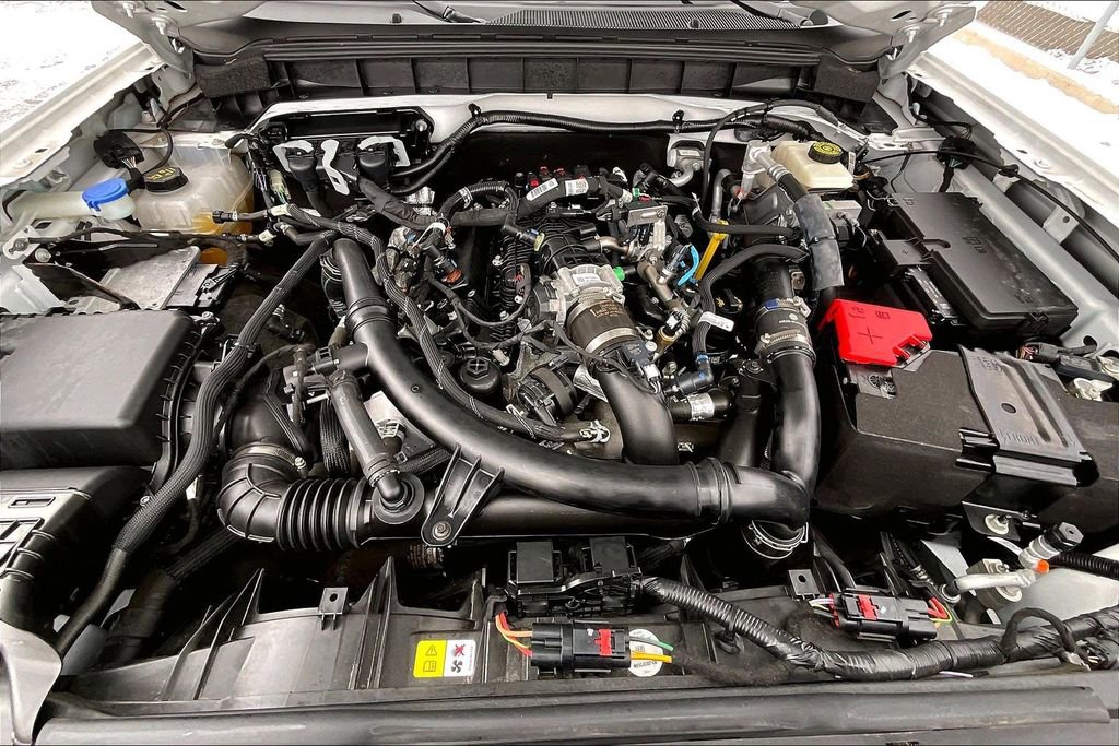 Used 2022 Ford Bronco Outer Banks image 9