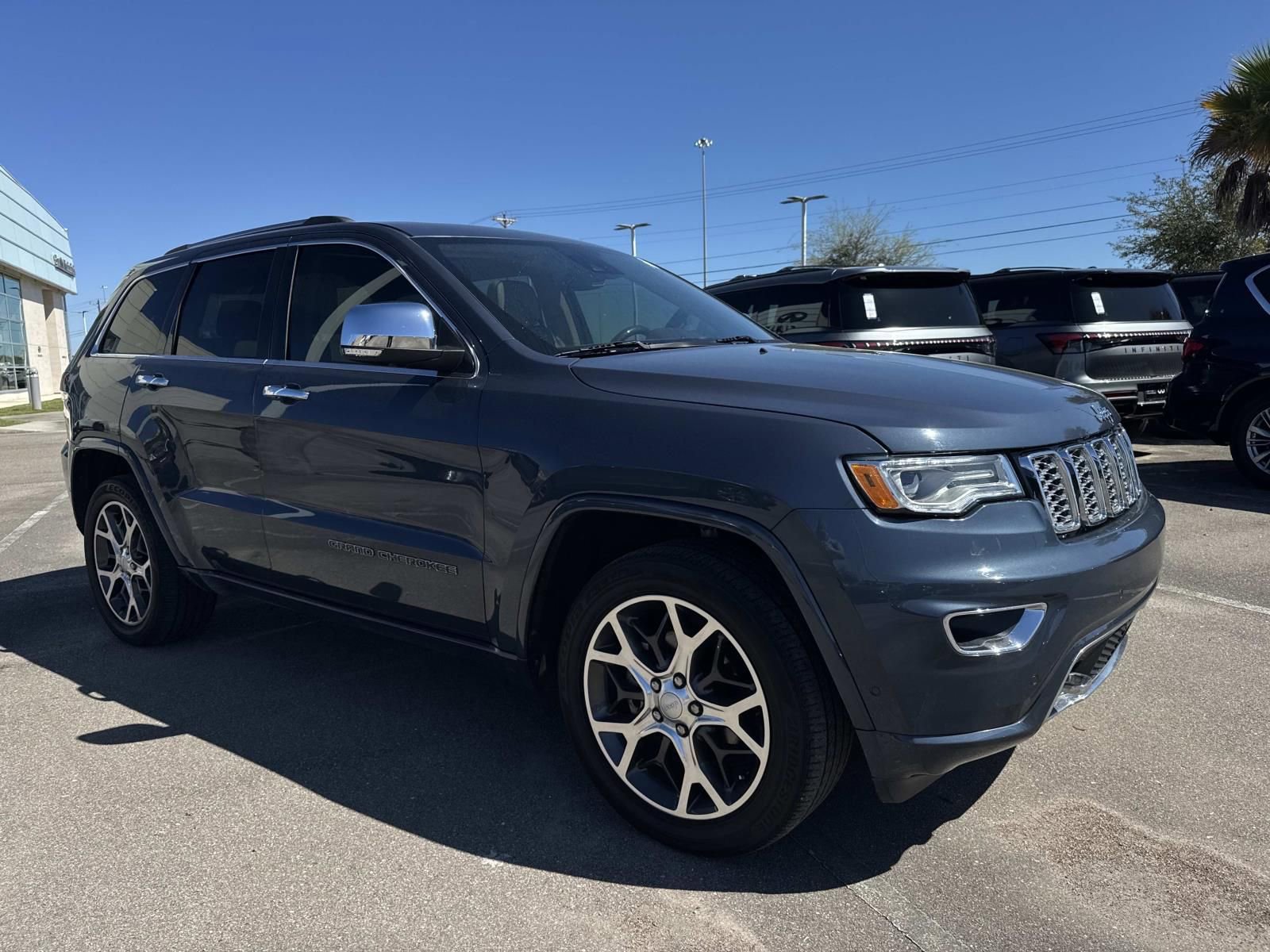 Used 2019 Jeep Grand Cherokee Overland image 3