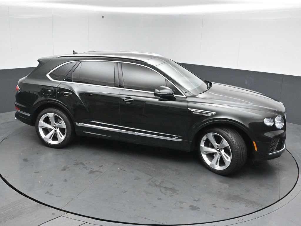 Used 2021 Bentley Bentayga image 47