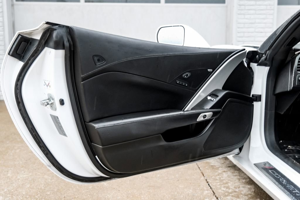 Used 2014 Chevrolet Corvette Stingray Convertible w/ 2LT Preferred Equipment Group RWD image 31