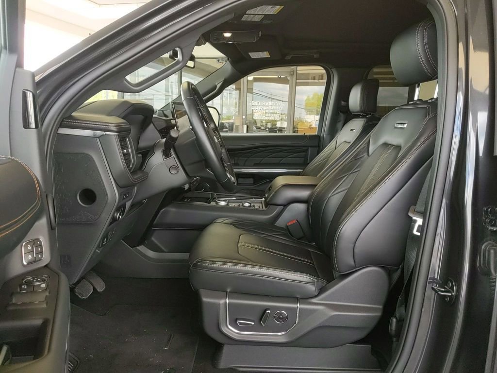 Certified 2024 Ford Expedition Max Platinum AWD/4WD image 16