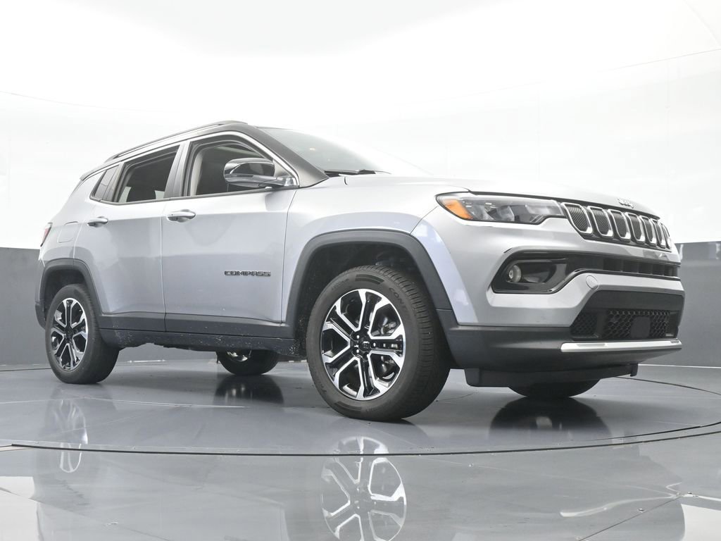 Used 2022 Jeep Compass Limited w/ Sun and Sound Group image 60