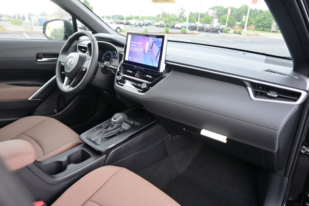 New 2026 Toyota Corolla Cross XLE AWD/4WD image 15