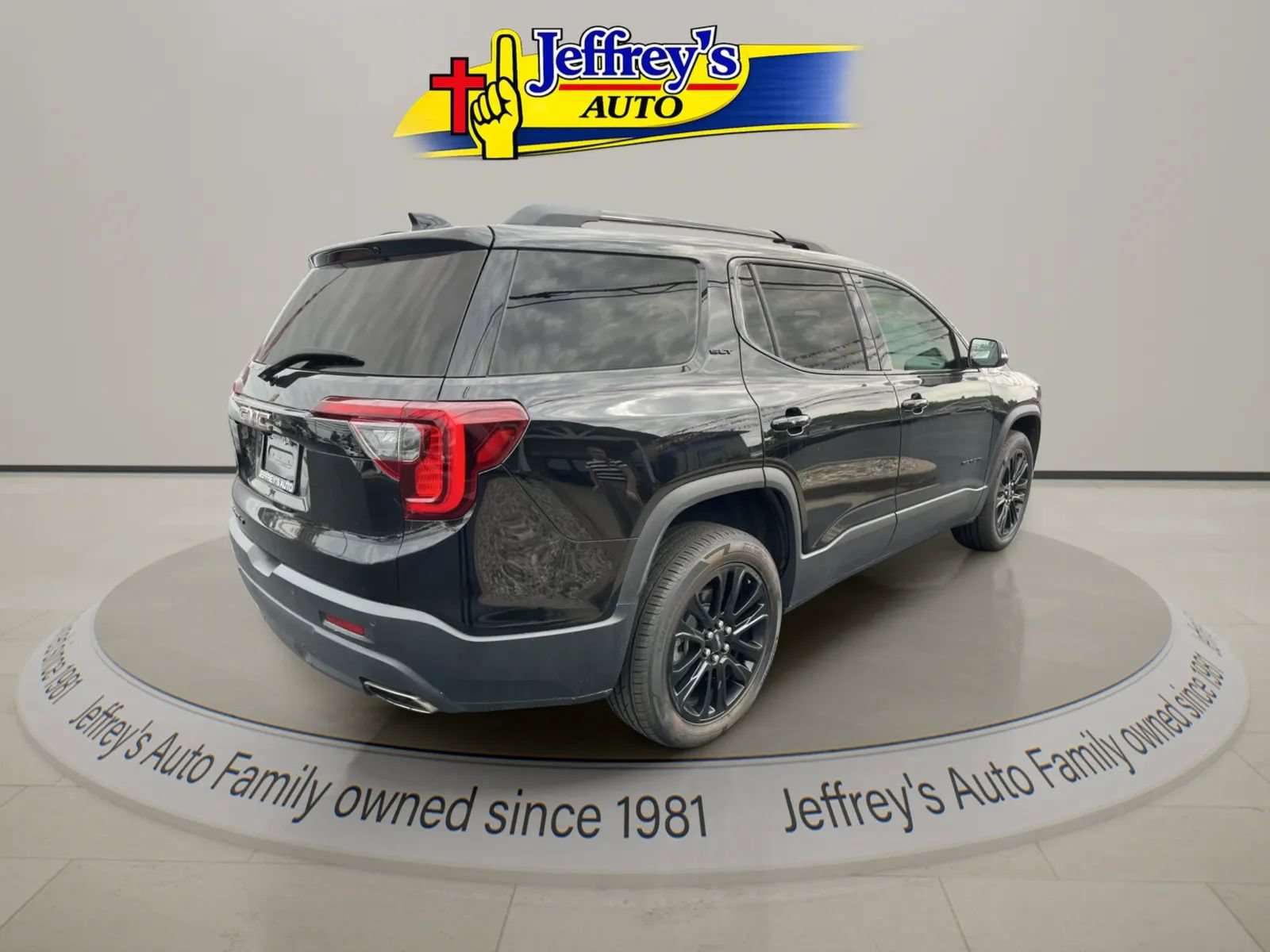 Used 2022 GMC Acadia SLT w/ Elevation Edition FWD image 5