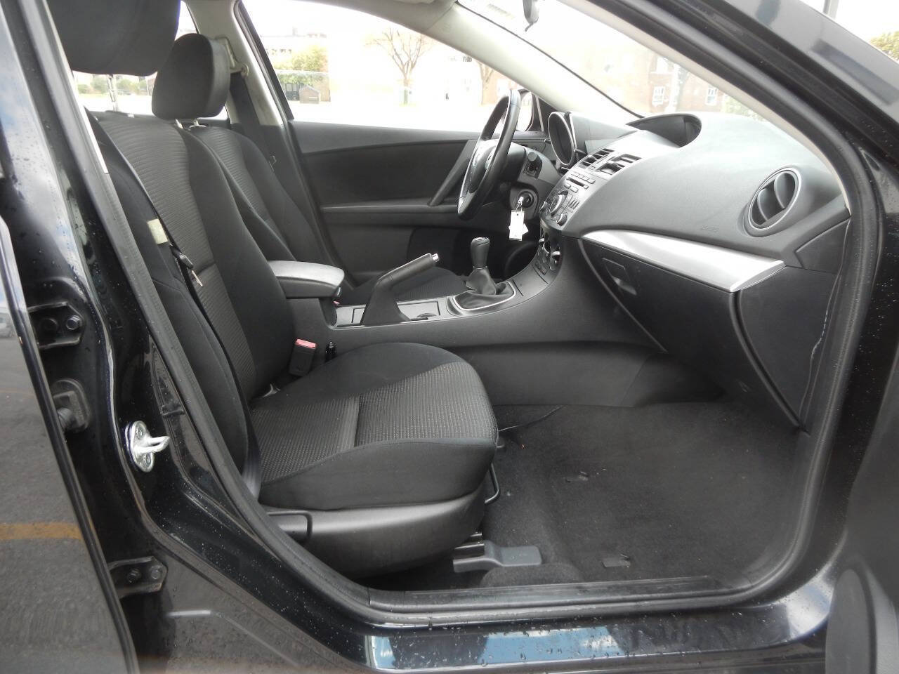 Used 2012 MAZDA MAZDA3 i Touring FWD image 36