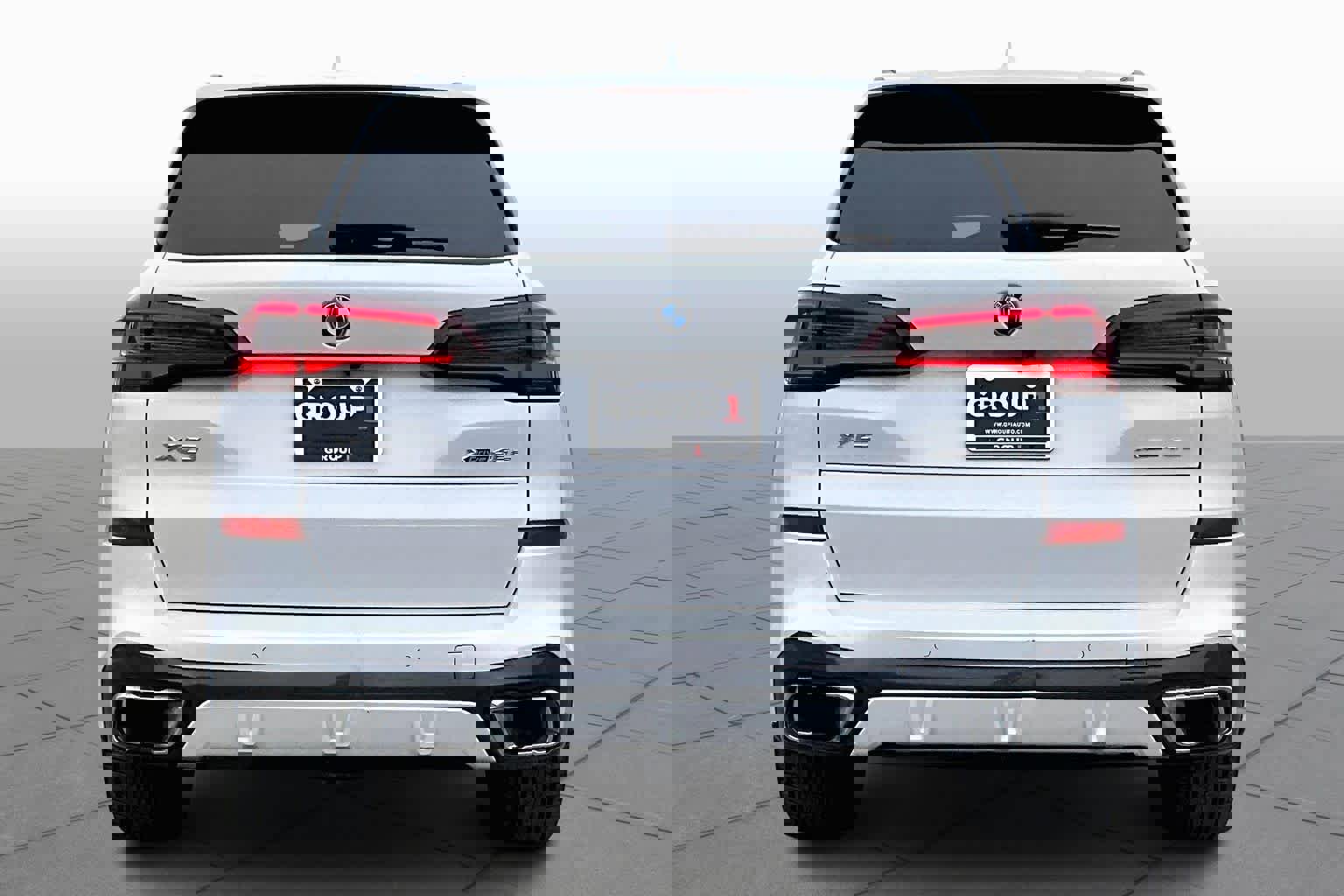 Used 2023 BMW X5 xDrive45e w/ Executive Package image 5