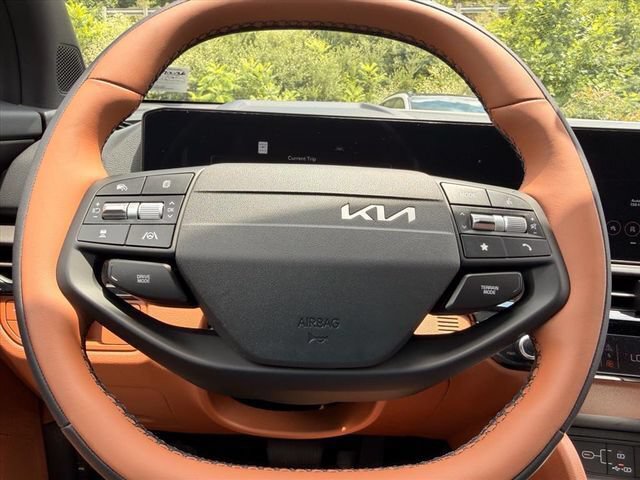 New 2026 Kia Sportage X-Line w/ X-Line Technology Package AWD/4WD image 17