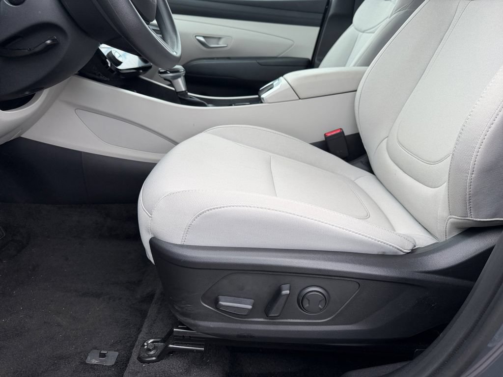 New 2026 Hyundai Tucson SEL FWD image 11