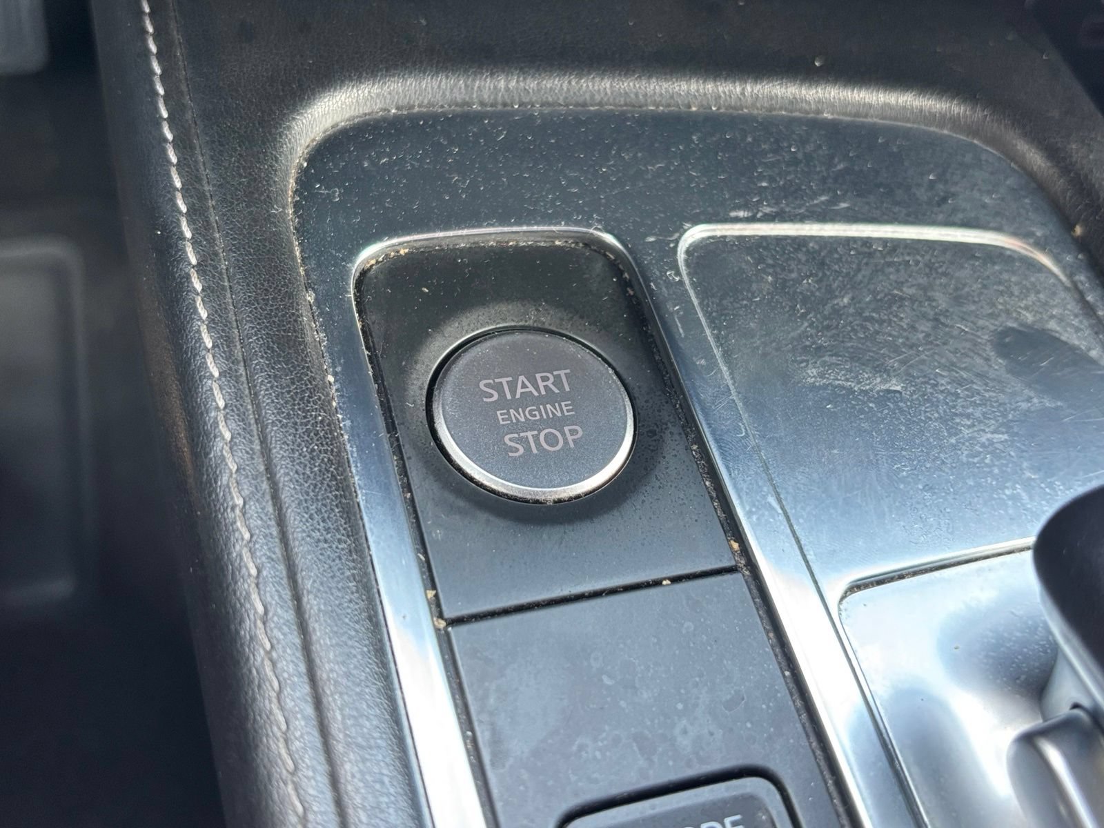 Used 2023 INFINITI QX60 Luxe AWD/4WD image 21