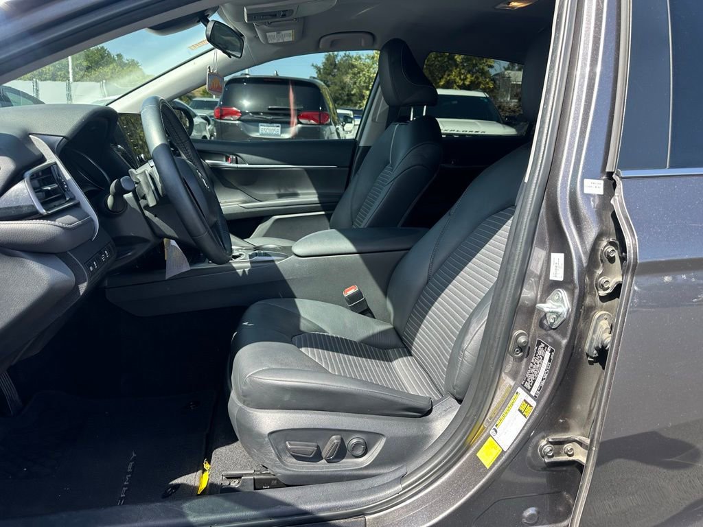 Certified 2023 Toyota Camry SE FWD image 8