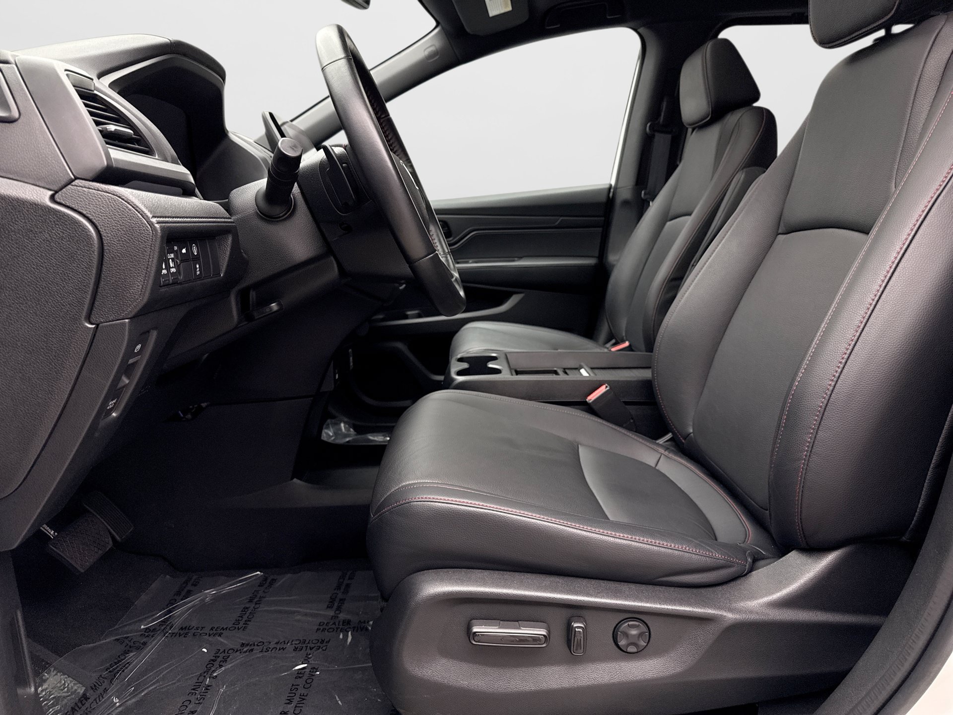 Used 2023 Honda Odyssey Sport image 11