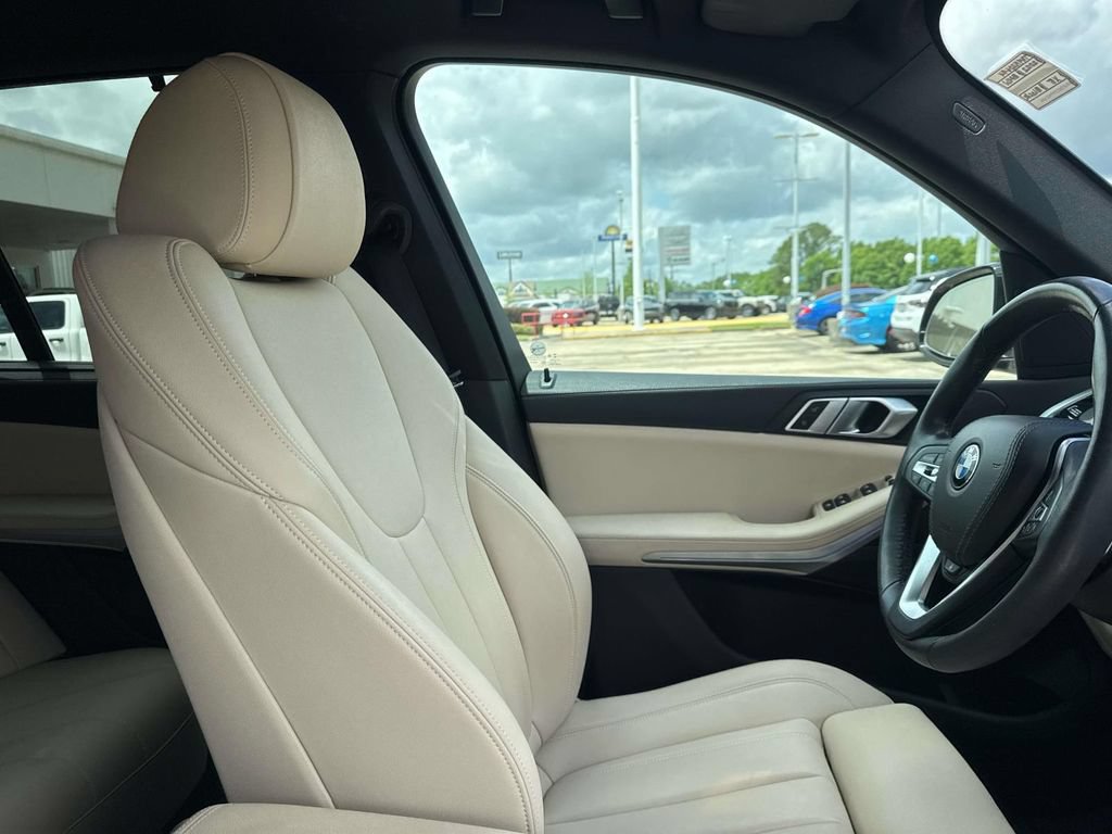 Used 2022 BMW X5 sDrive40i w/ Premium Package RWD image 16