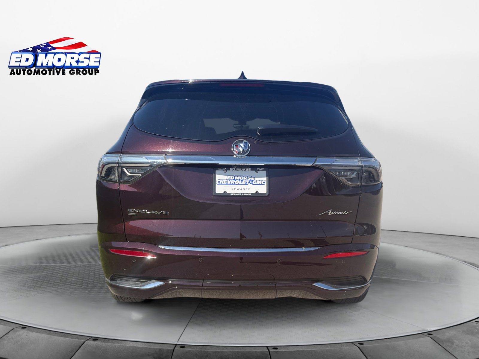 Used 2024 Buick Enclave Avenir w/ Avenir Technology Package AWD/4WD image 4