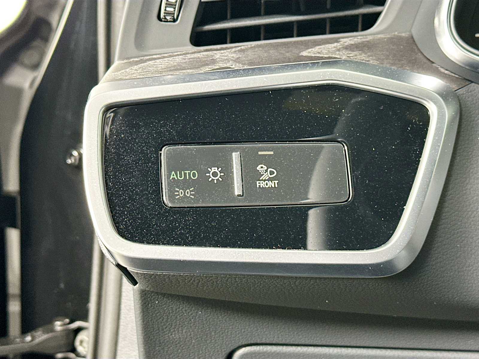 New 2025 Audi A6 3.0T Prestige image 10